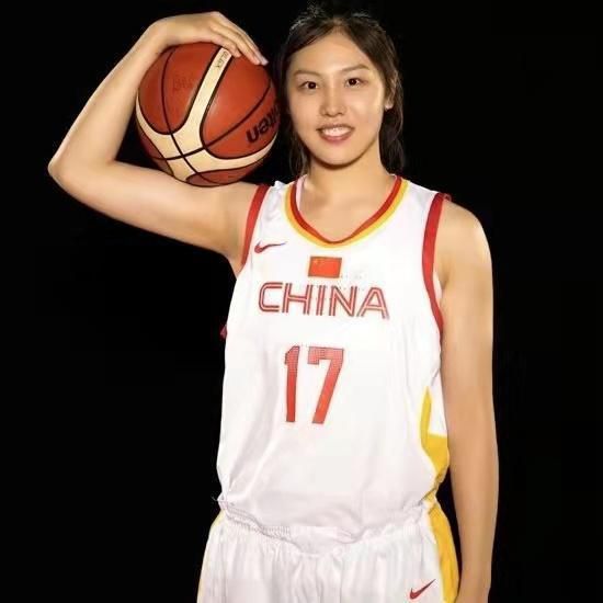 亚洲精品国产美女在线观看